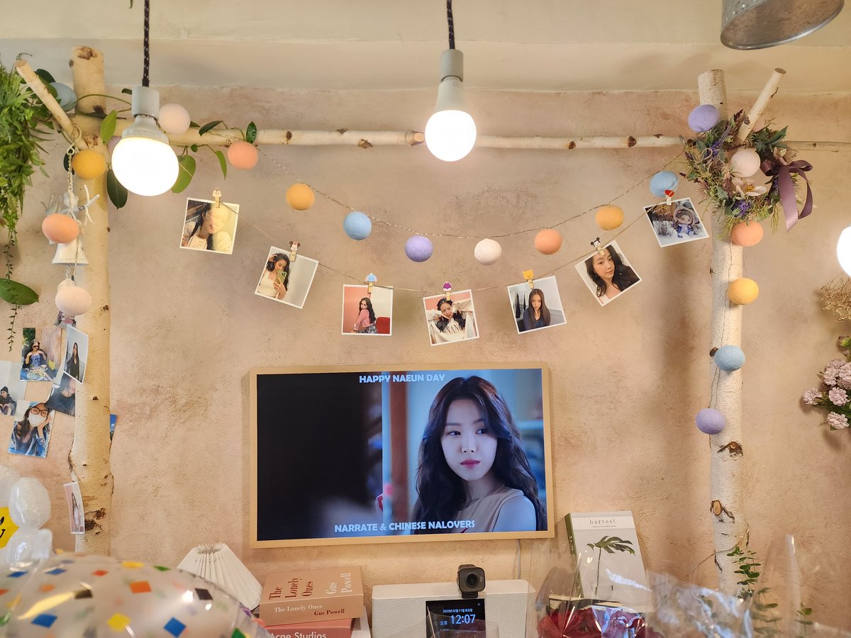 black_Naeun's tweet photo. #Happy_Naeun_Day
#Blooming_in_February
꽃이라 가격이 좀 높을줄알았는데 생각보다저럼해서 놀랐어요☺️ 게다가 꽃도 예뻐요💖 https://t.co/jT3MaJf9c1