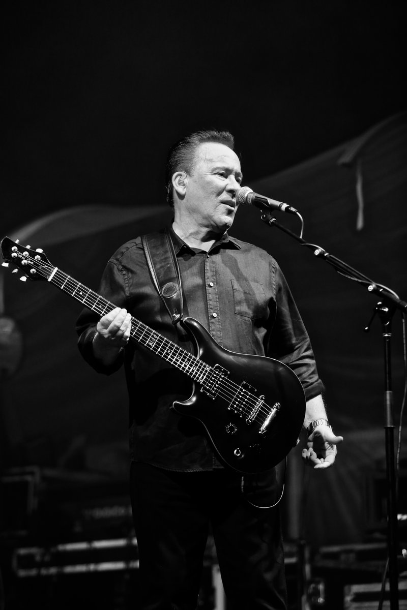 UB40OFFICIAL's tweet photo. Happy National Guitar day!
Here's a pic of @RBCUB40 with his custom Patrick James Eggle Guitar performing in @centralparknyc at @summerstage
📸 @dennismanuelofficial
Big Love
UB40
#ub40 #reggae #guitarist #redredwine #robincampbell #nationalguitarday #patrickjameseggle https://t.co/i4VUwLkRxl