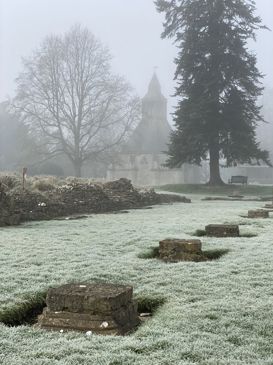 GlastonburyAbbe's tweet photo. Happy Saturday! Our opening hours this weekend are 10am-4pm. Last entry is 3.15pm.
Photo taken during a frosty morning earlier this week.
#HappySaturday #SaturdayStroll #FrostyMorning #MistsOfAvalon #Avalon #GlastonburyAbbey #Glastonbury #Somerset #History #Heritage https://t.co/WpJOpTqbT8