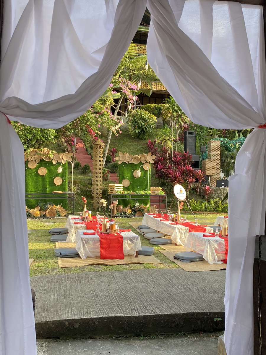 michaelcarbon's tweet photo. #SneakPeak | Today's Pre-Valentine's Day Set-up of Punta Isla Lake Resort β€οΈ
#PuntaIslaMemories #ExperiencePuntaisla #WakeUpinSox #WakeUpinPuntaIsla #MCFeatures #MichaelCarbon https://t.co/NuSgl7g7JH