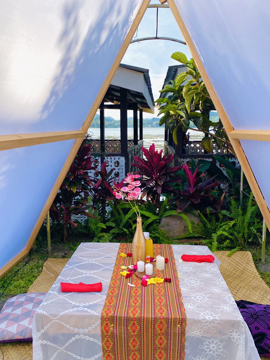 michaelcarbon's tweet photo. #SneakPeak | Today's Pre-Valentine's Day Set-up of Punta Isla Lake Resort β€οΈ
#PuntaIslaMemories #ExperiencePuntaisla #WakeUpinSox #WakeUpinPuntaIsla #MCFeatures #MichaelCarbon https://t.co/NuSgl7g7JH