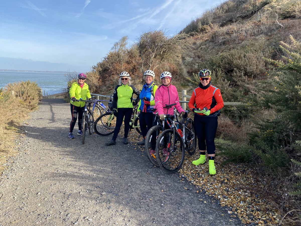 cyclelyn's tweet photo. Fabulous ride around the beautiful West Wight with the Bicycle Belles! https://t.co/k0BXuzV1DJ