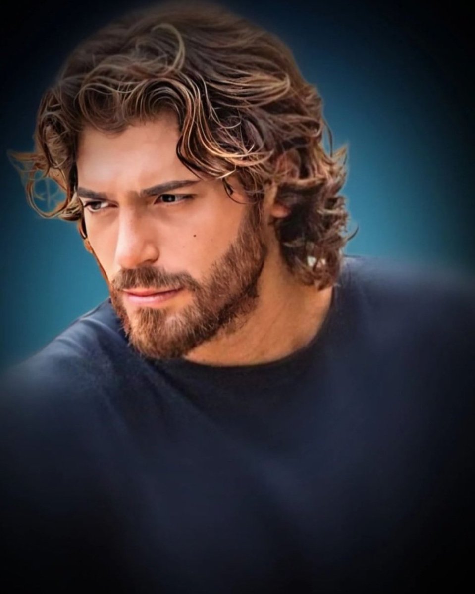LAUMI28953351's tweet photo. Buenos días. Amor genera Amor aunque much@s no lo entiendan. 
#CanYaman 
https://t.co/7H4iRQ9WVr https://t.co/3xEuT8DpSc