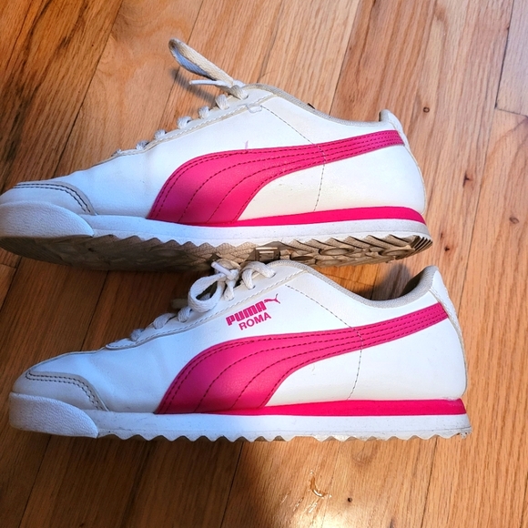 vwest28's tweet photo. So good I had to share! Check out all the items I'm loving on @Poshmarkapp #poshmark #fashion #style #shopmycloset #maurices #laurenralphlauren #puma: https://t.co/2NyXvS6gyM https://t.co/c6P7pOd2CJ