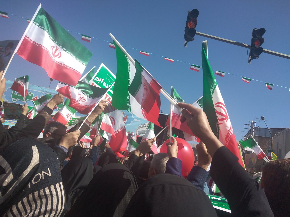 Sabreayube's tweet photo. بیست تومن ممد مبارک😄✊ https://t.co/GBF4W8P00l