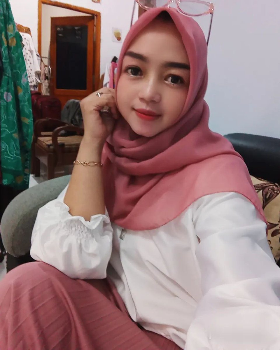 aielisaaa's tweet photo. Emang berani maen kerumah? https://t.co/Ty7pIHiyzL