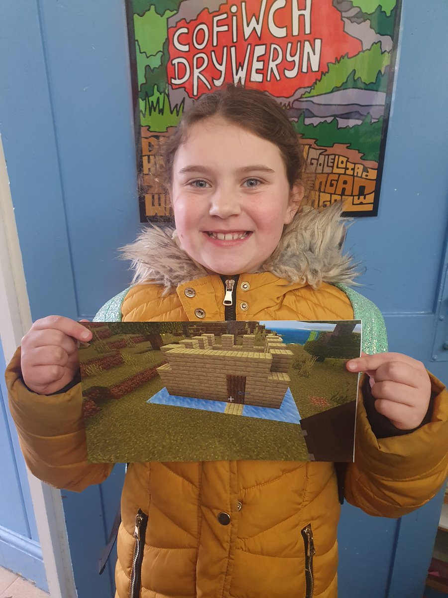 YsgolCiliauParc's tweet photo. Cafodd dosbarth Gwalia llawer o hwyl yn cwblhau eu prosiect Cestyll yr wythnos hyn! ๐ฐ #dosbarthGwalia #cestyll https://t.co/HSPGheREoB