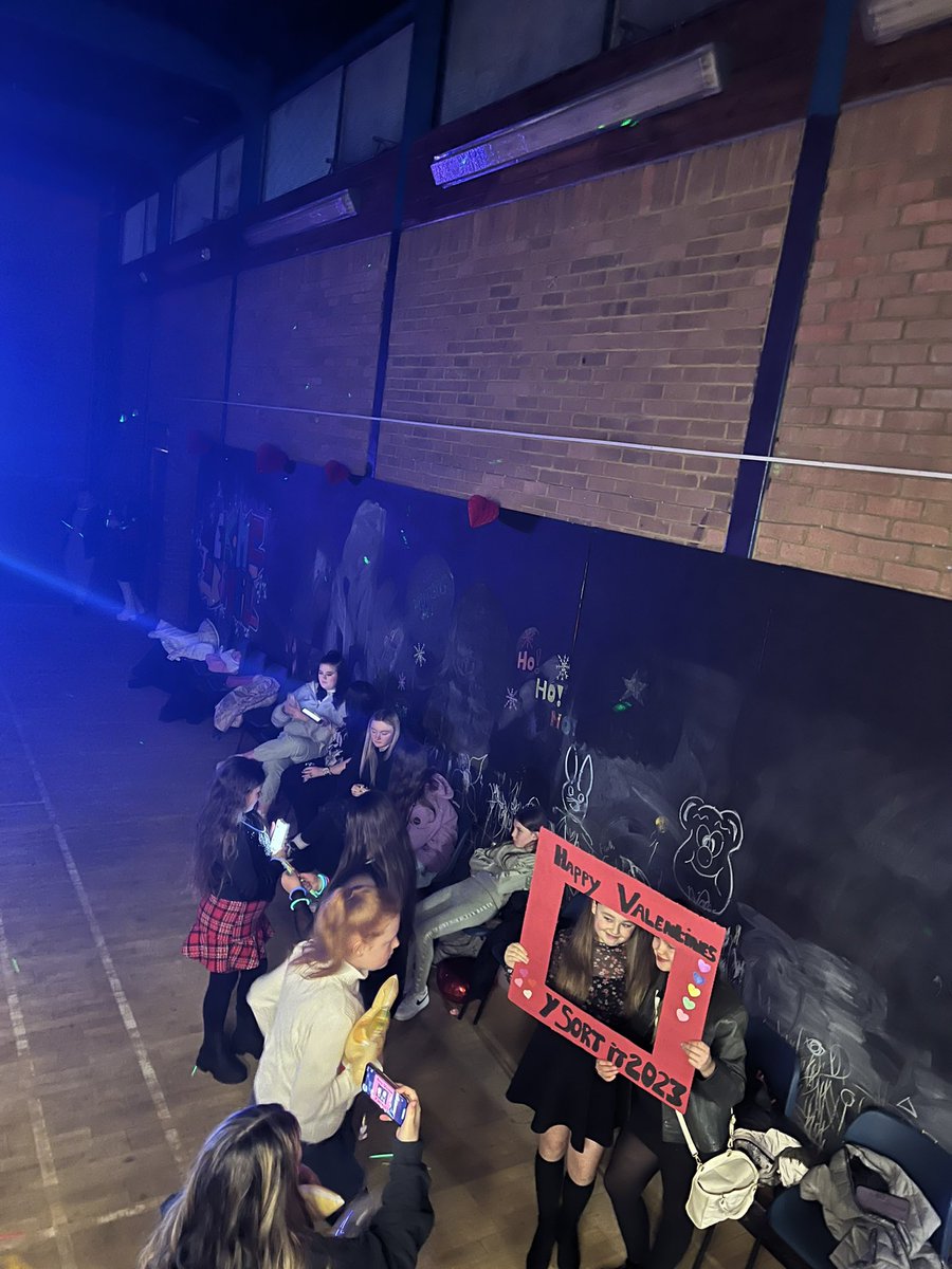 Valentines disco last night @ Bonhill 💕🫶🏻🥰 YP had a ball! @LyndseyYsi @CallumYSortIt @AllisonYSortIt @Lachlanysortit @GillianYsortit @bethysortit @AshleyYsortit