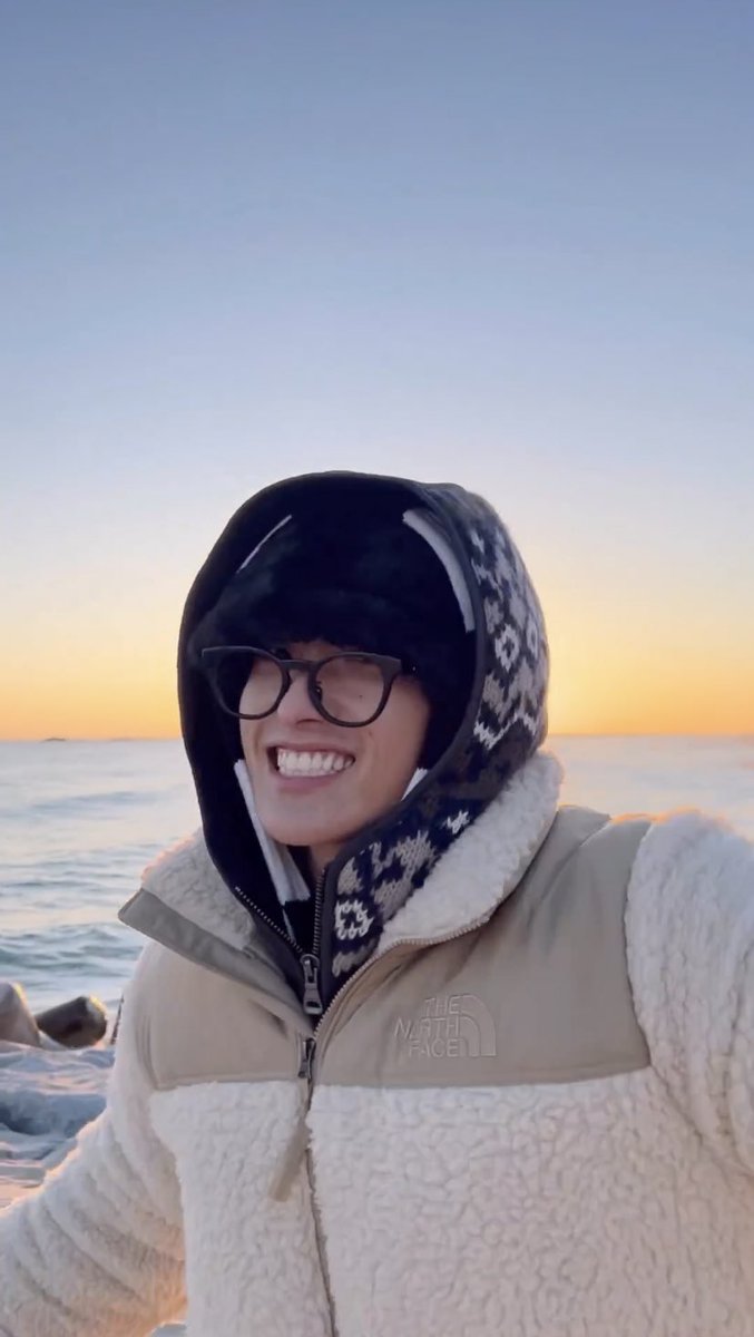 sounds_of_cheol's tweet photo. dokyeom fighting! 🌅🧡 https://t.co/8S790FkLp2