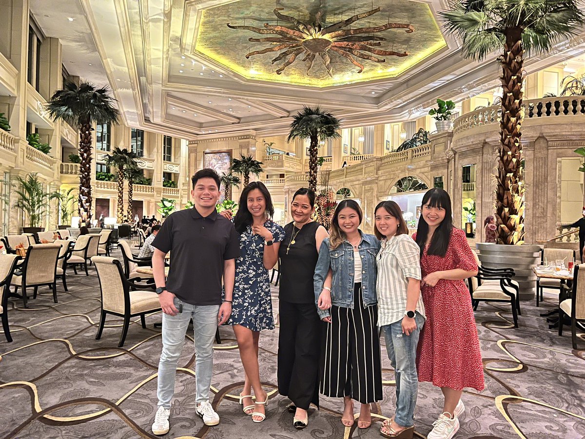ihrasistible's tweet photo. The Peninsula Manila (220603) https://t.co/6AFYQJBRAM
