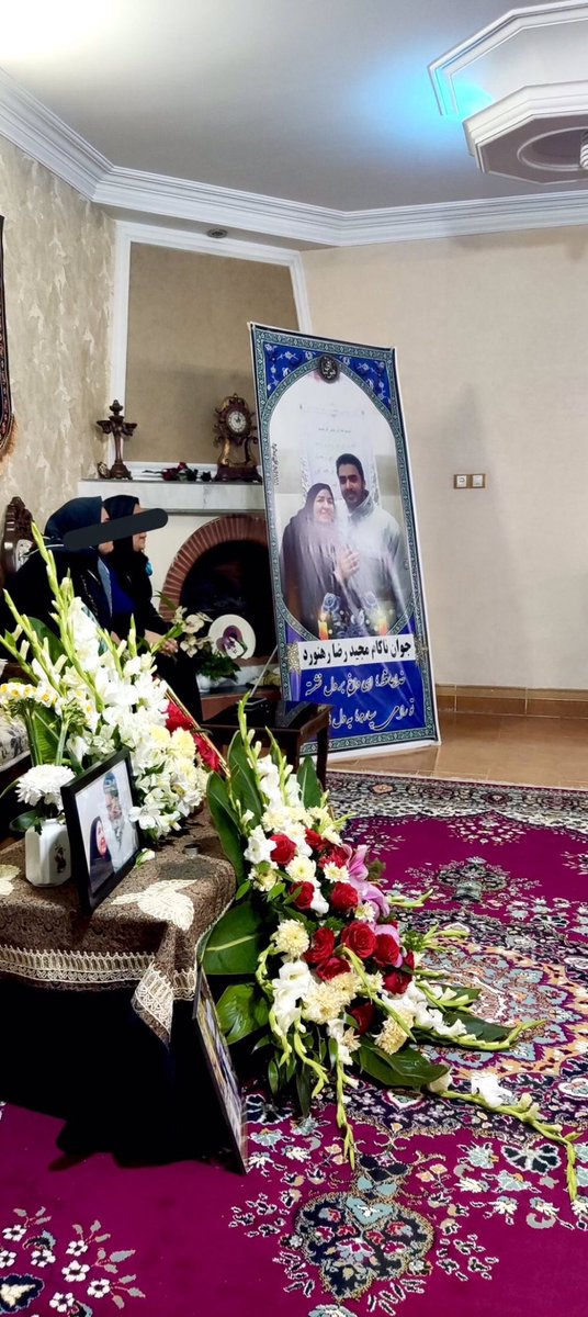 MaryamMoqaddam's tweet photo. دو ماه از کشتن #مجیدرضا_رهنورد گذشت و هنوز سنگ مزار نداره

محمد قبادلو 
محمد بروغنی 
منوچهر مهمان‌نواز
صالح میرهاشمی 
مجید کاظمی
سعید یعقوبی
میلاد آرمون
علیرضا کفایی 

یا حکم اعدام دارند یا در خطر اعدامند https://t.co/ZfmcqsQhAj