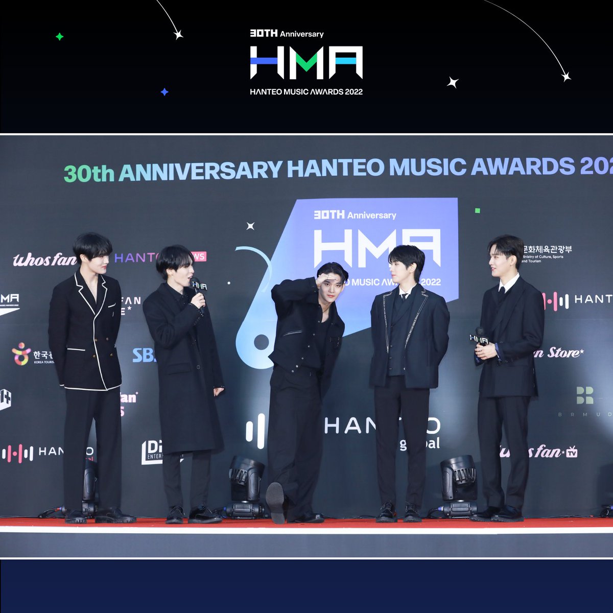 Hanteo_HMAs's tweet photo. 🏆#HMAs 30주년 한터뮤직어워즈 2022

📸 레드카펫 SHOT 

#CIX #씨아이엑스

#한터뮤직어워즈
#30th_HMAs_2022
#HanteoMusicAwards
@CIX_Official https://t.co/4LGvXHE4ib