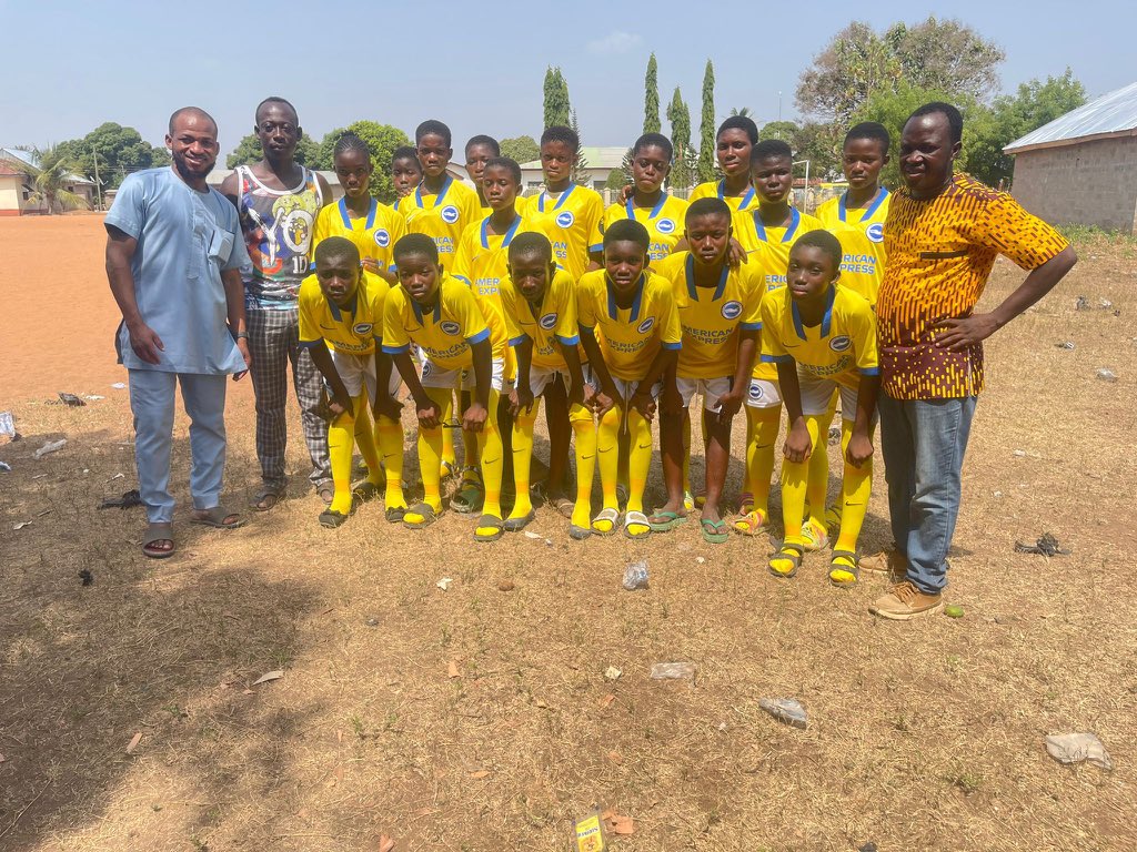 KitAid's tweet photo. Another day another delivery as the first batch of #Brighton&HAFC kits arrive in rural #Ghana
A big thank you to @starlizard_is and to @OfficialBHAFC for their support in helping these teams in #Dwogboi #Kintampo #NewLongoro https://t.co/26QTVDFJTj