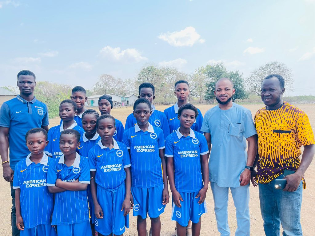 KitAid's tweet photo. Another day another delivery as the first batch of #Brighton&HAFC kits arrive in rural #Ghana
A big thank you to @starlizard_is and to @OfficialBHAFC for their support in helping these teams in #Dwogboi #Kintampo #NewLongoro https://t.co/26QTVDFJTj