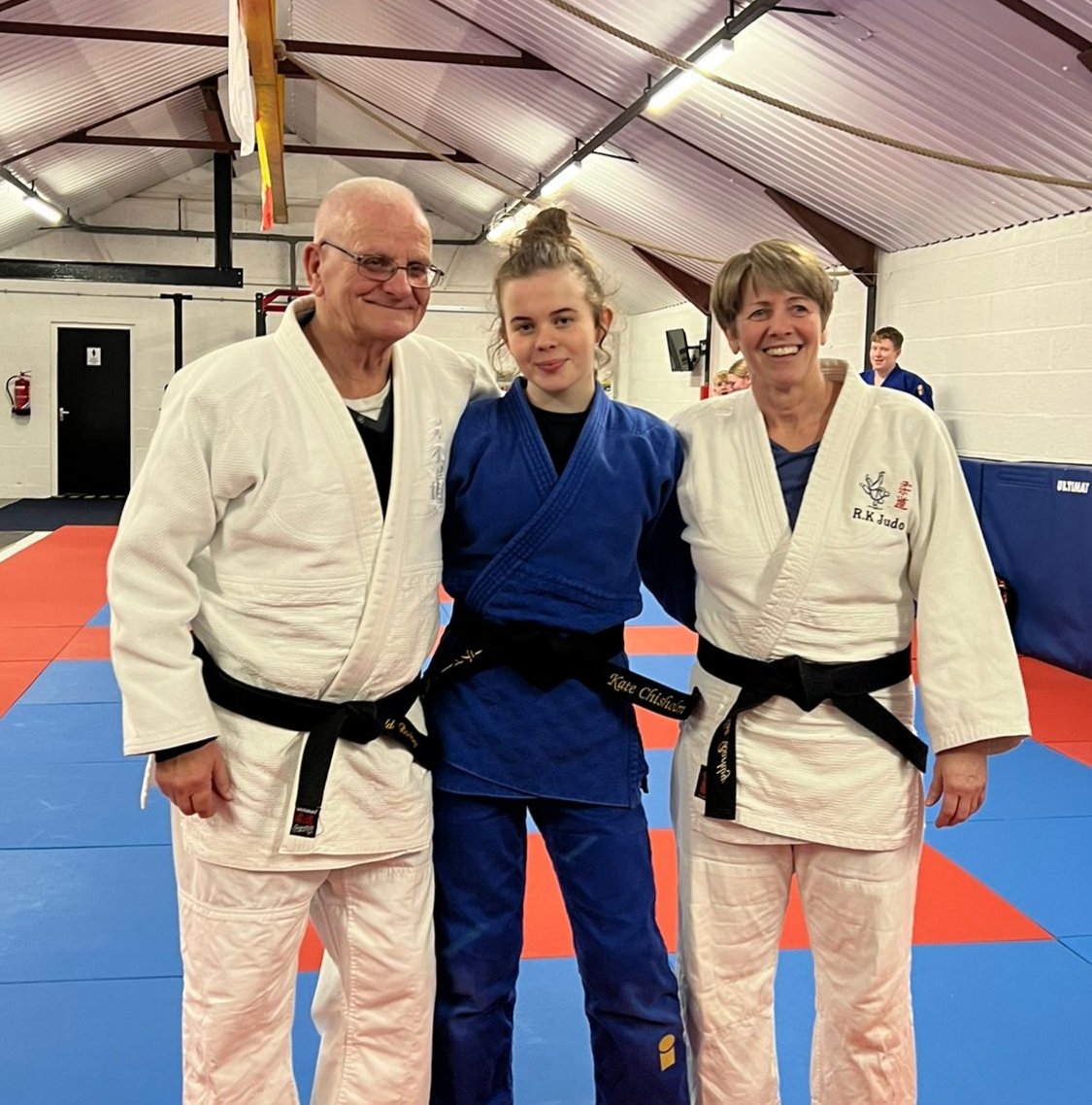 RKjudoclub's tweet photo. Proud beyond belief to present @katejudo19 with her Dan grade last night. An amazing, dedicated, Inspirational young lady at only 15 years old. Onwards and upwards 🥋✅💪❤️
#teamessimo #essimoespaña #judo #dangrade #milestone #15yearsold #rkjudoclub https://t.co/AWgid11Nbe