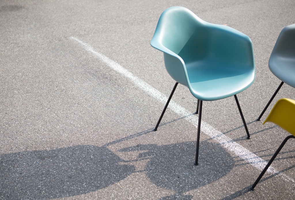 #Vitra strives to develop and manufacture products that are as timeless and durable as possible. In order to take responsibility for its products at the end of their life cycle well, Vitra launched a take-back programme in 2019.

vitra.com/about-vitra/su…