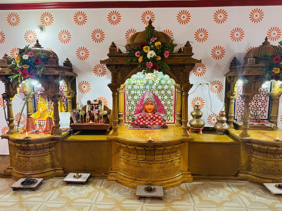 Danta_sarkar's tweet photo. शिवशक्ति धाम , वार्षिक पाटोत्सव 
.
#raghuvirvilla_palace #shivshaktidham #danta_state https://t.co/rqyh4jw3XP
