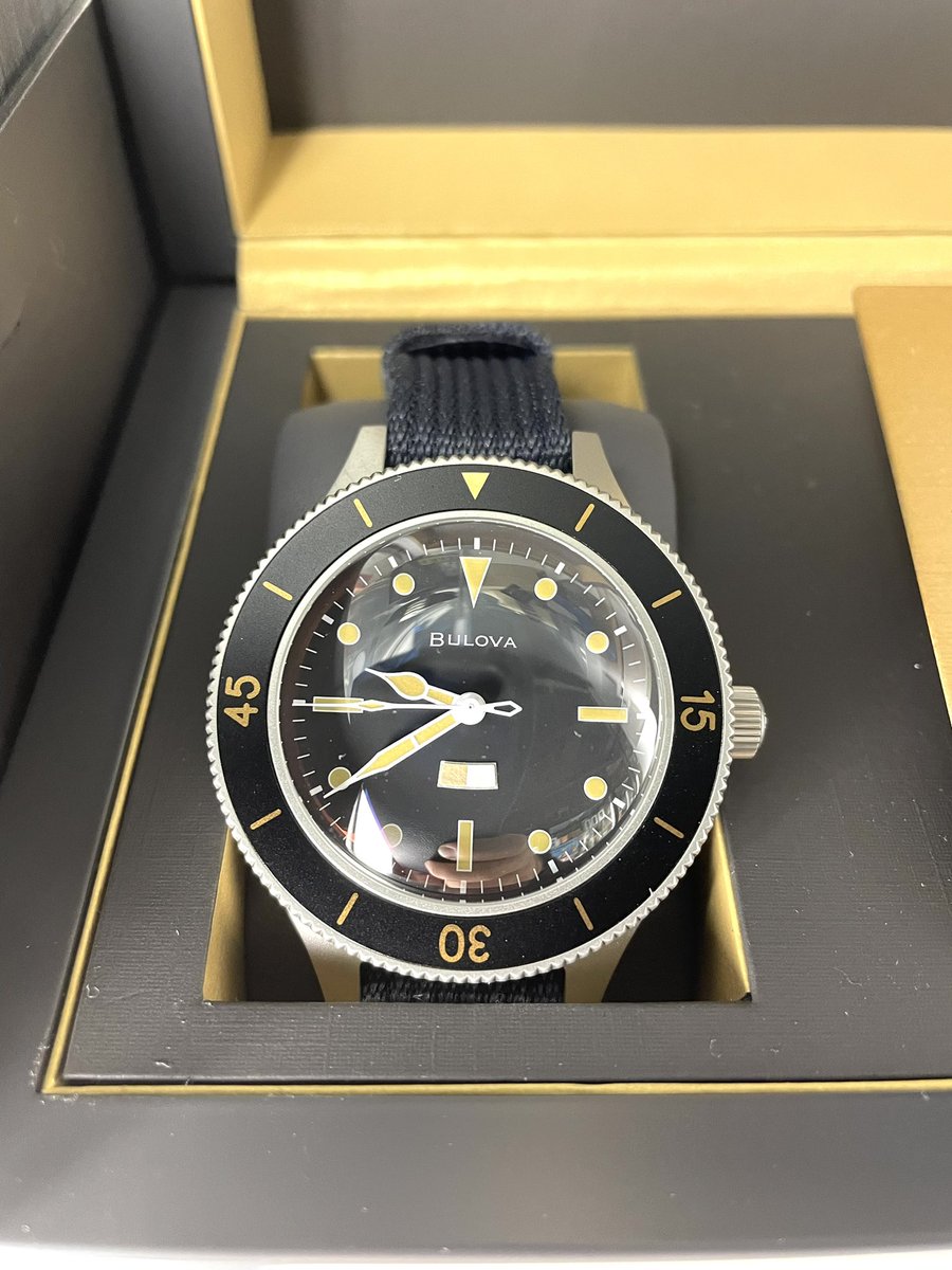 anbnakano's tweet photo. オリエントファーストダイバー500個限定復刻とブローバが入りました。
両方とも未使用品でございます。
#bulovawatch
#orientstar
#orientdiver
#オリエントスター
#オリエントダイバー
#アンティーク中野ブロードウェイ https://t.co/oNvsBPzMjt