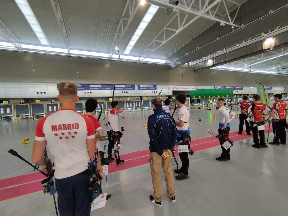 RFETA's tweet photo. #ArcoSala23

Medallistas de la competición por equipos de CCAA
ARCO RECURVO JÚNIOR HOMBRES:

ORO 
6 Madrid
0 Baleares

BRONCE 
6 Castilla y León
0 Andalucía

¡ENHORABUENA CHICOS! https://t.co/j27bJH7hOF