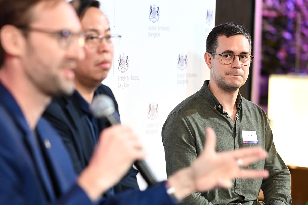 MeticulyGroup's tweet photo. #GlobalEntrepreneurPragramme (GEP) has been helping us open doors to the UK. Our CEO, Boonrat Lohwongwatana, joined a short panel discussion at the #UKScaleupGame event. 

Thank you @ukinthailand for these nice photos :)
#startup #FridayVibes https://t.co/GxzcTrsVei