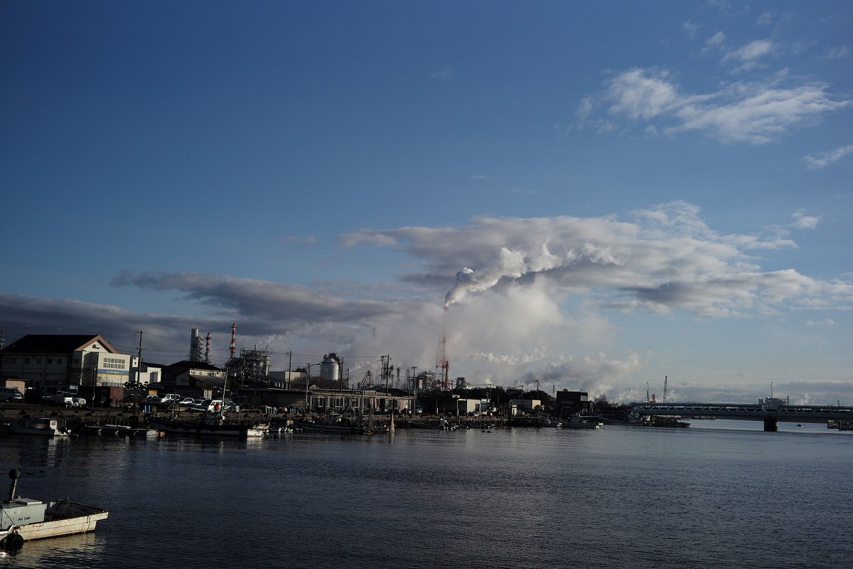 nekonametainya's tweet photo. 久しぶりに気が向いたので、朝海沿いを散歩してみた♨️やっぱ気持ちいね~ 寒いけど☺️
新しいレンズも欲しいと思うんだけど、今のフォクトレンダー40mmが使い易くて「やっぱいいや😅」ってなってしまう病🍊
#Leica #MP240
#ファインダー越しの私の世界
#写真好きな人と繋がりたい https://t.co/CBfyPdrZmo