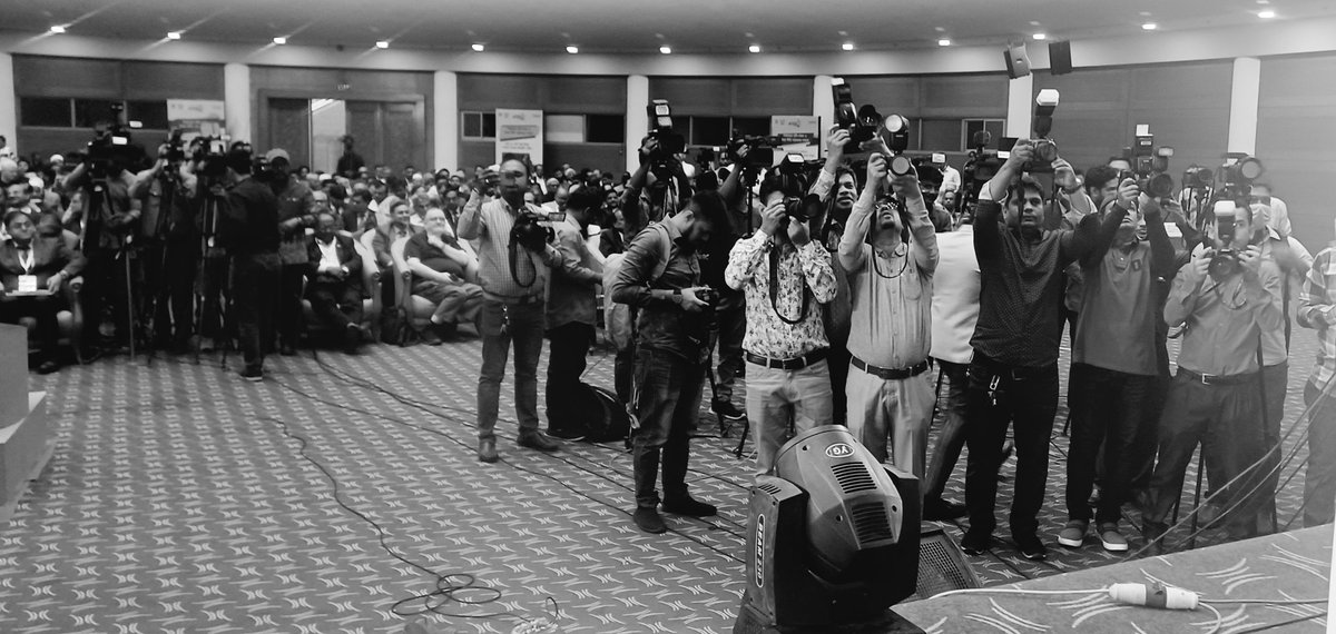 Do not tell me that "Seed" is not an exciting topic! What a great experience here today in Ďhaka, Bangladesh at the 1st Bangladesh National Seed Association Congress with 1300 participants. I will share soon more ìnformation.