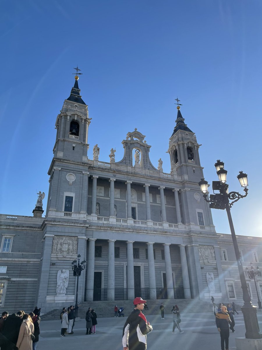 sheringlife_'s tweet photo. Madrid📍

What a wonderful city with so much to offer. Much quieter than Barcelona and honestly more my vibe. 

Far less people. Much crowded. Unbelievable food and the people seem to be so much nicer. All the photos are from yesterday. More updates to come. https://t.co/Hhfmbzcm7H