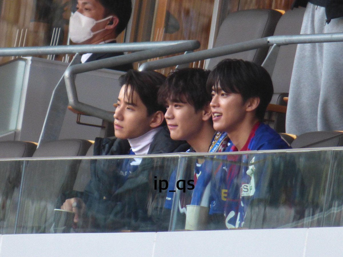 ip_qs's tweet photo. 三兄弟
 #FUJIFILMSUPERCUP2023
#JO1 #河野純喜 #佐藤景瑚 #豆原一成 https://t.co/rtFocnNKul