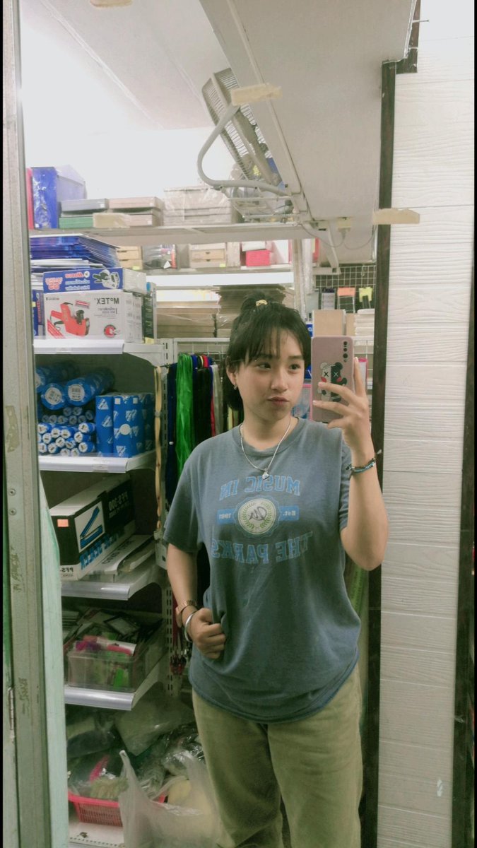 C🌈 มีแอ็คล็อค tweet media