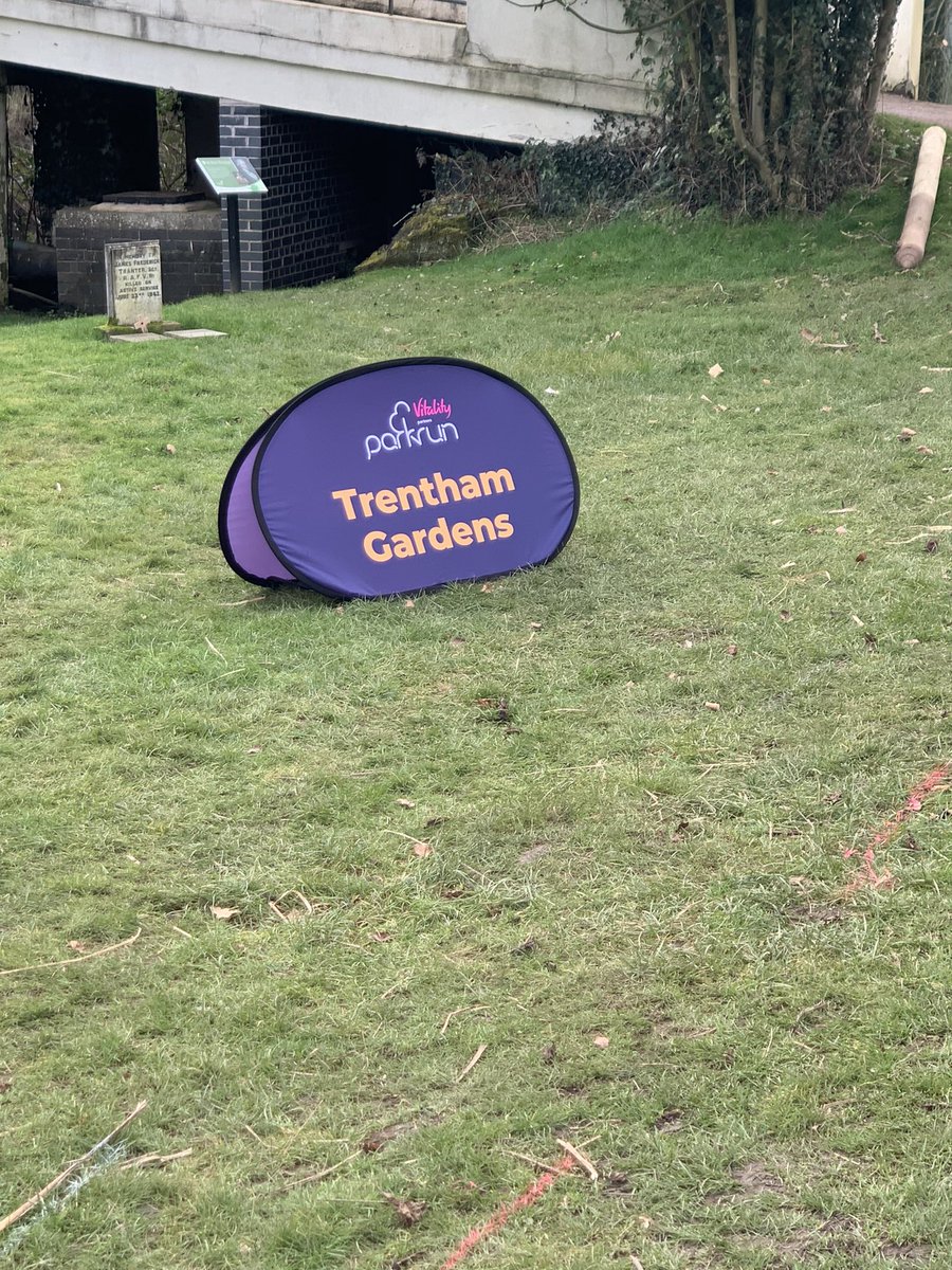 Lovely morning walk <a href="/TGparkrun/">Trentham Gardens parkrun</a> . #parkrun #loveparkrun Nice to see many more people joining #parkwalk