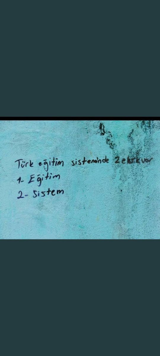 delal__yd__'s tweet photo. Çözüm bu değil. Yeterince mahvettiniz  eğitimimizi. Üniversite öğrencilerini cezalandırarak vicdan rahatlatamazsınız. Bizleri bu kadar yok sayamazsınız!!!
#yanlış #uzaktan #uzaktaneğitimehayır https://t.co/Ed8aoKVWNm