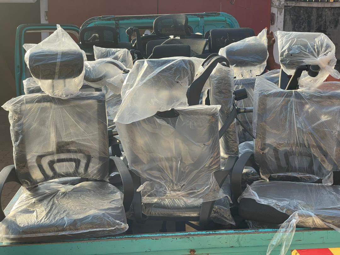 relonuganda's tweet photo. As part of the #STRACofRLOs supported by @hiltonfound, #RELON purchased 17 office chairs to support its daily operations. Thank you so much @hiltonfound for your tremendous support to realize the localization agenda. https://t.co/UkEFWHT4Ae