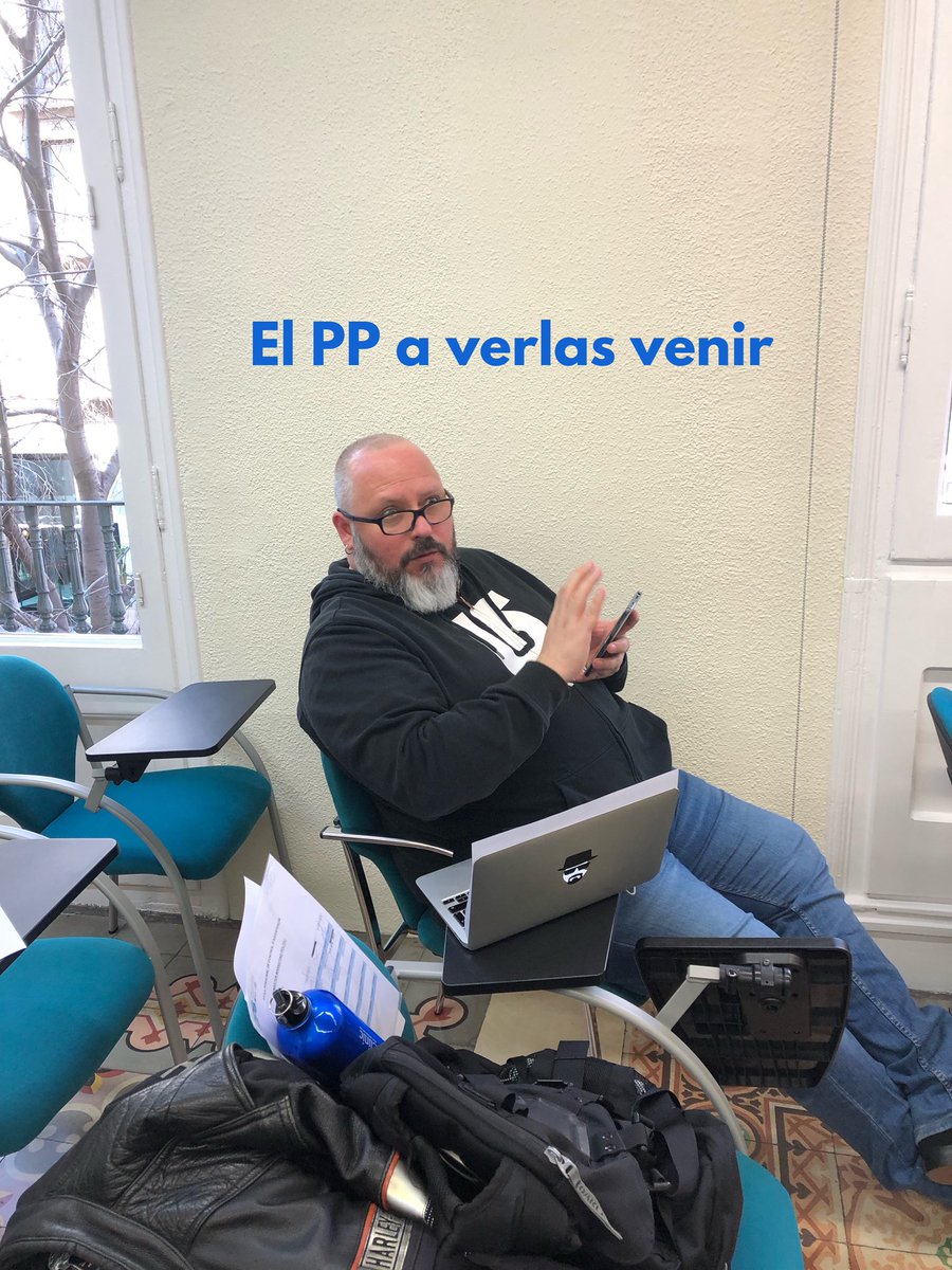 UABMMP's tweet photo. Pactos, conspiraciones, promesas cumplidas, extraños amigos, o no… todo vale en el juego de rol político de @rosellojoan con el #UABMMP #conspirando #politics #compol 
@InstitutICPS @UABPostgrau @PolitiquesUAB https://t.co/Qhnoe6hV06