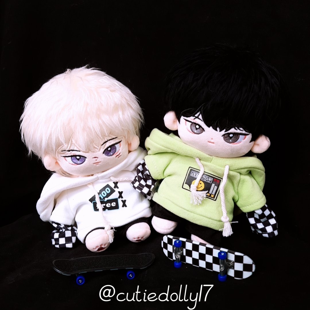 🛹🛹

#seventeendoll #svtdoll #mingyudoll #wonwoodoll #hoshidoll #woozidoll #세븐틴인형 
#에스쿱스인형 #정한인형
 #호시인형 #원우인형
#우지인형 #민규인형 #ウォヌドール #scoupsdoll #jeonghandoll #jundoll #the8doll