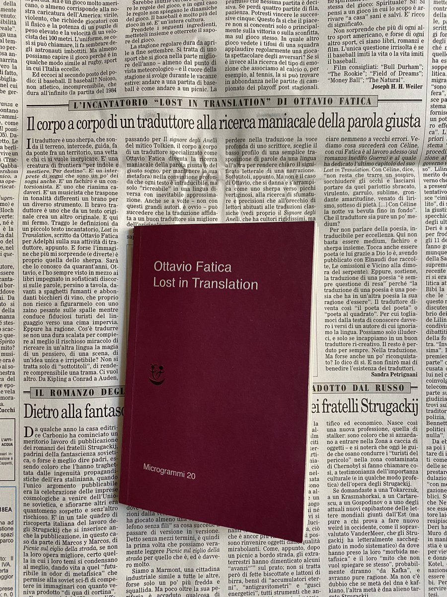 GiCivi's tweet photo. Il traduttore è uno sherpa, che sonda da il terreno, intercede, guida, fa da ponte fra un territorio, una vetta e chi ci si vuole inerpicare. È una creatura di frontiera "per indole e mestiere. Per destino".
@petrignanis @ilfoglio_it
Lost in translation di #OttavioFatica https://t.co/q8nduoUMfy