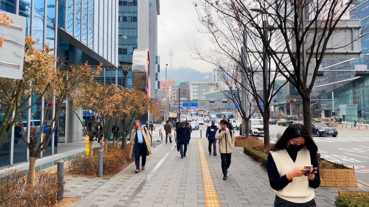 4K_KOREA's tweet photo. 🔘 Morning after Rain, #Hyehwa(#Daehakro) to #Myeongdong
🔘 雨の朝, #恵化(#大学路)から #明洞 へ
https://t.co/rUjgpVQ7jD
#韓国旅行 #ソウル旅行 #ソウル #韩国 #Seúl #Corea #koreatravel #seoultravel #caminandotour #caminotour
4K KOREA,Online #Korea 🇰🇷 #Travel/ #Trip/ #Tour https://t.co/20UWRAlGmu