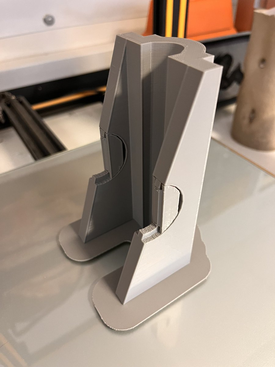 kerry_truman's tweet photo. another EPIC week in the @NTUadbe #modelmaking workshop supporting our amazing students with their creative adventures.. alongside the buzz of #making we have had a steady stream of #plaster #alginate #casting #3dprinting #architecturemodels #vacforming fun..!? #dtchat 🙌😆 https://t.co/OvFg0fn6aP