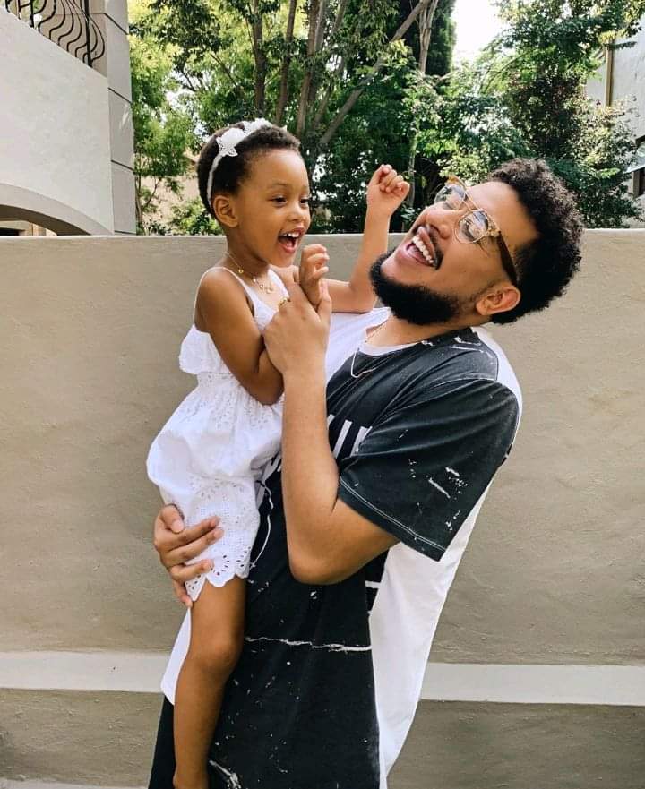 ArtistRomario's tweet photo. RIP Kiernan Forbes AKA
May your soul keep flying high. Sorry for little Kairo.
SA has lost a great musician. #RIPAKA #AfricanRapper https://t.co/cdgWqrXFUn