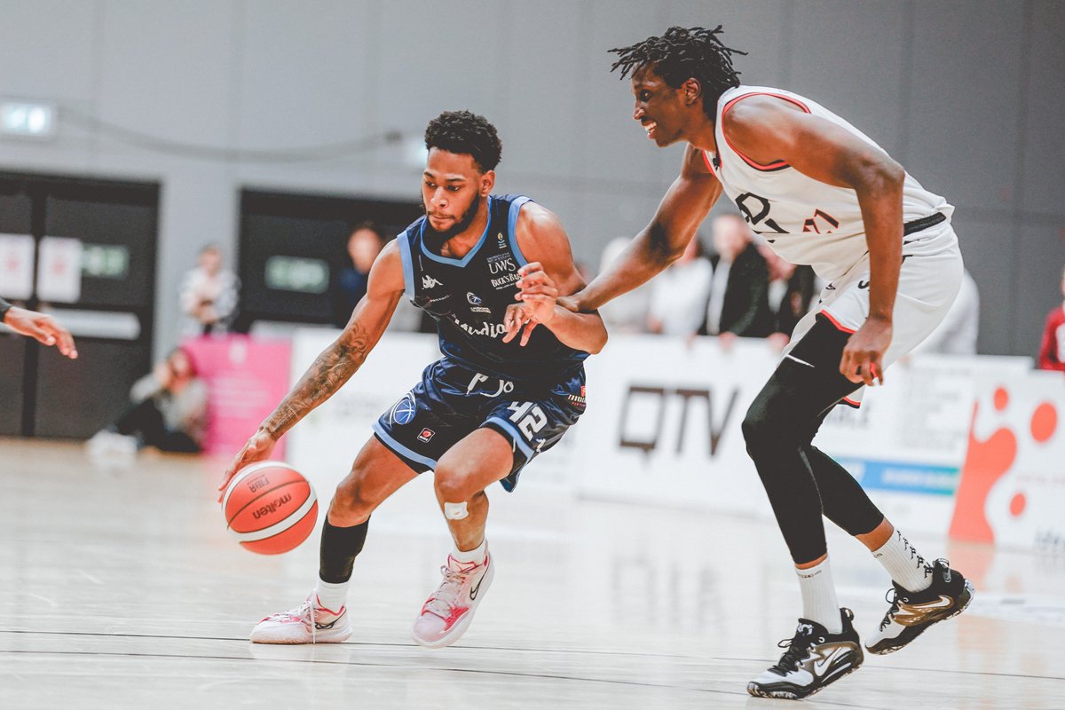 📷 <a href="/Cal_Gladiators/">Caledonia Gladiators</a> and <a href="/LondonLions/">London Lions Basketball</a> play out @bblofficial Trophy classic ⤵️⤵️

instagram.com/p/CohHvMtLZG3/ #BritishBasketball