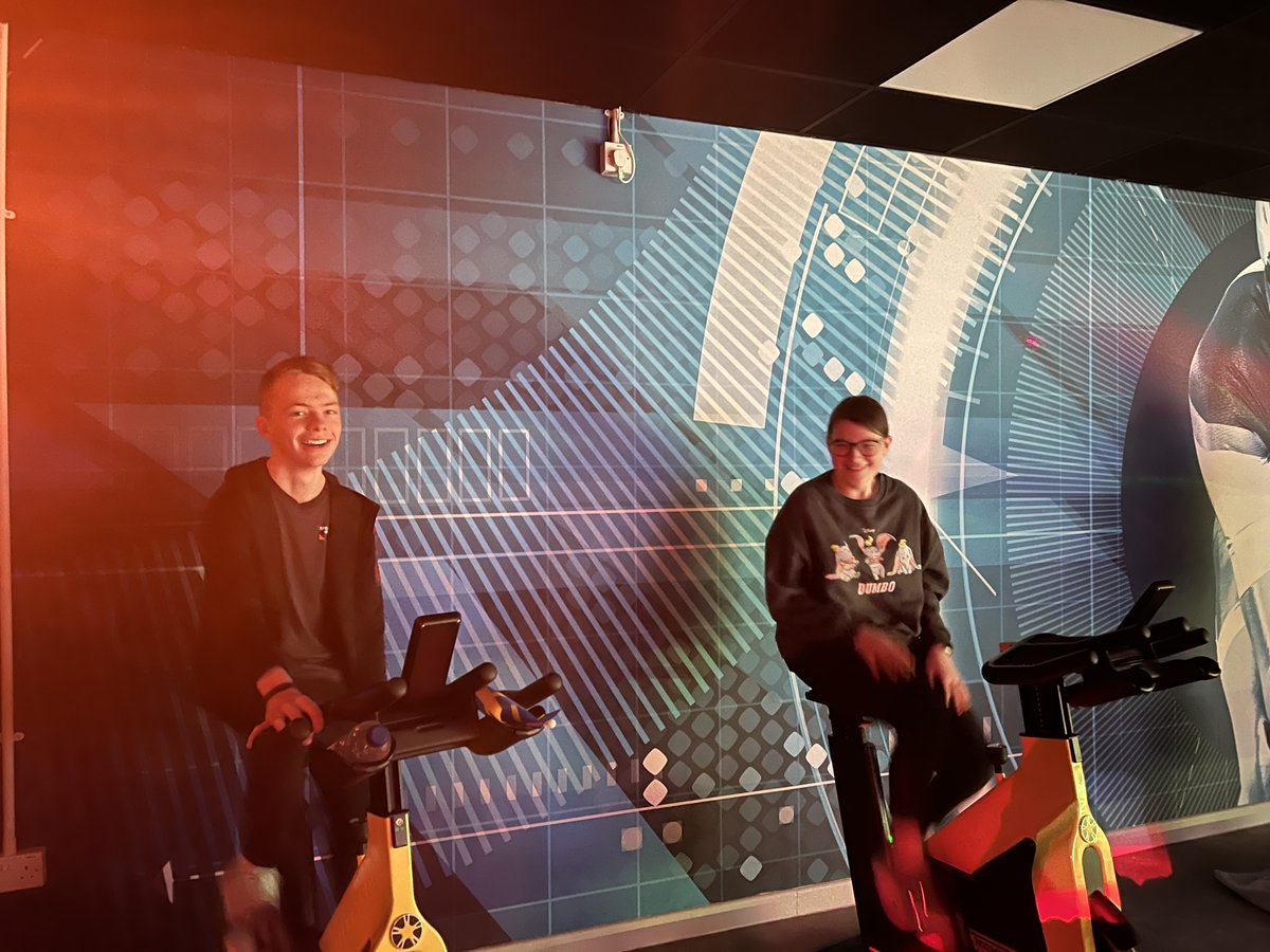 Caerwyn &amp; Abbie getting their miles in in their Miles to Malmo fundraising challenge

Raising money for the South Wales Youth Band to get to Sweden to compete in the European Youth Brass Band Competition.

ow.ly/YVCn50MPZCq