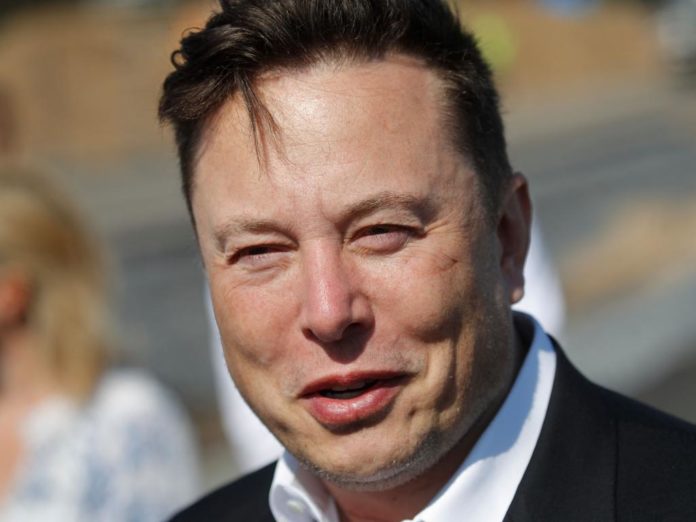 news_ghana's tweet photo. Elon Musk on the verge of recapturing his title again https://t.co/a6pO41QtAT #DevelopedEconomies #BloombergBillionairesIndex #ElonMusk https://t.co/JbjQAIc8ff