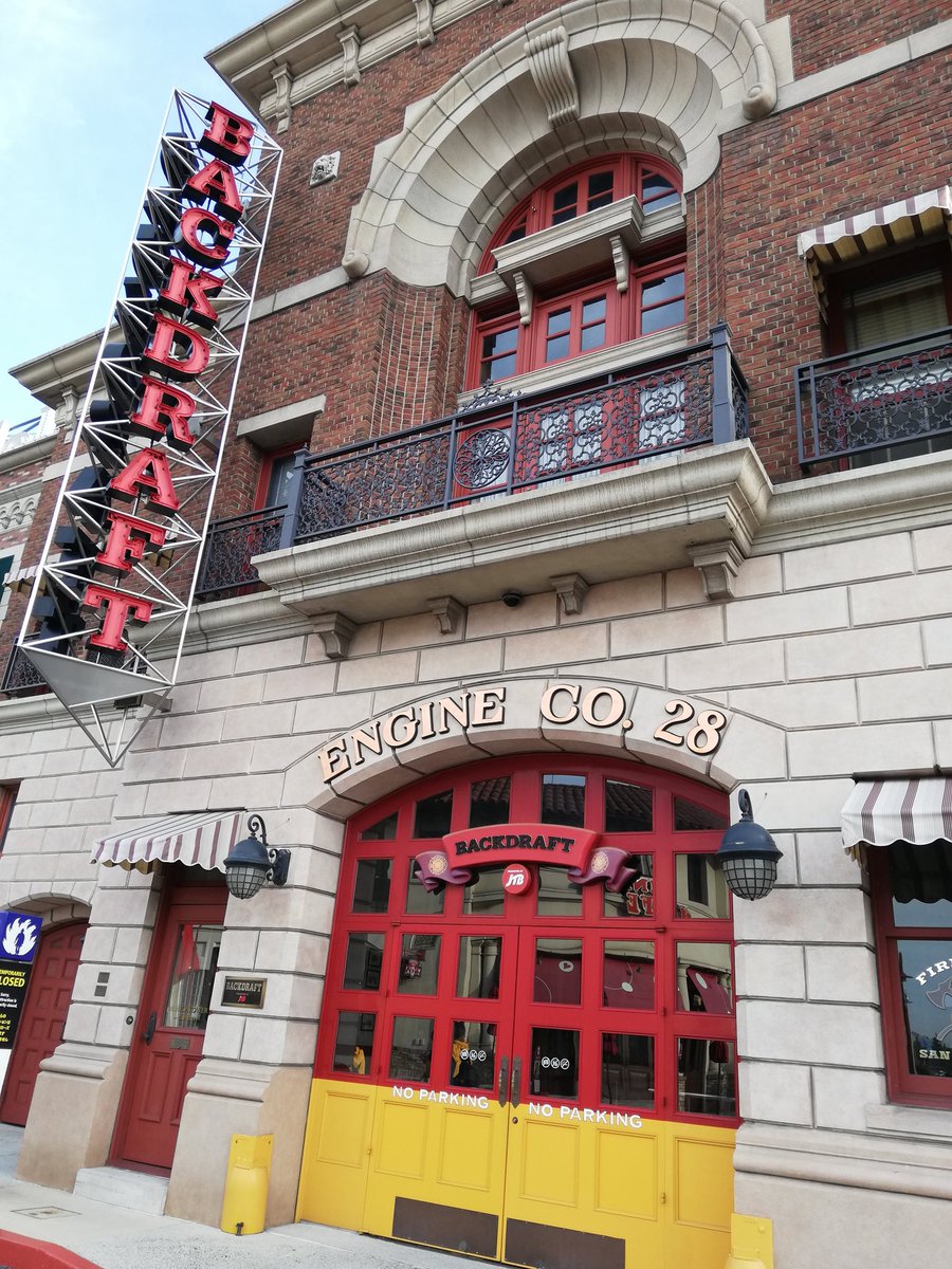 phakchi_usj's tweet image. 勝手に #USJatHome 2作目
BACKDRAFTを鑑賞🎬👀
こちらも実は初めて観ました💦
火災現場は1度見たことがあるけど火の恐ろしさを再認識🔥🔥

今年は客足も戻るだろうしそろそろアトラクション再開しませんかね？

#USJファン #BACKDRAFT