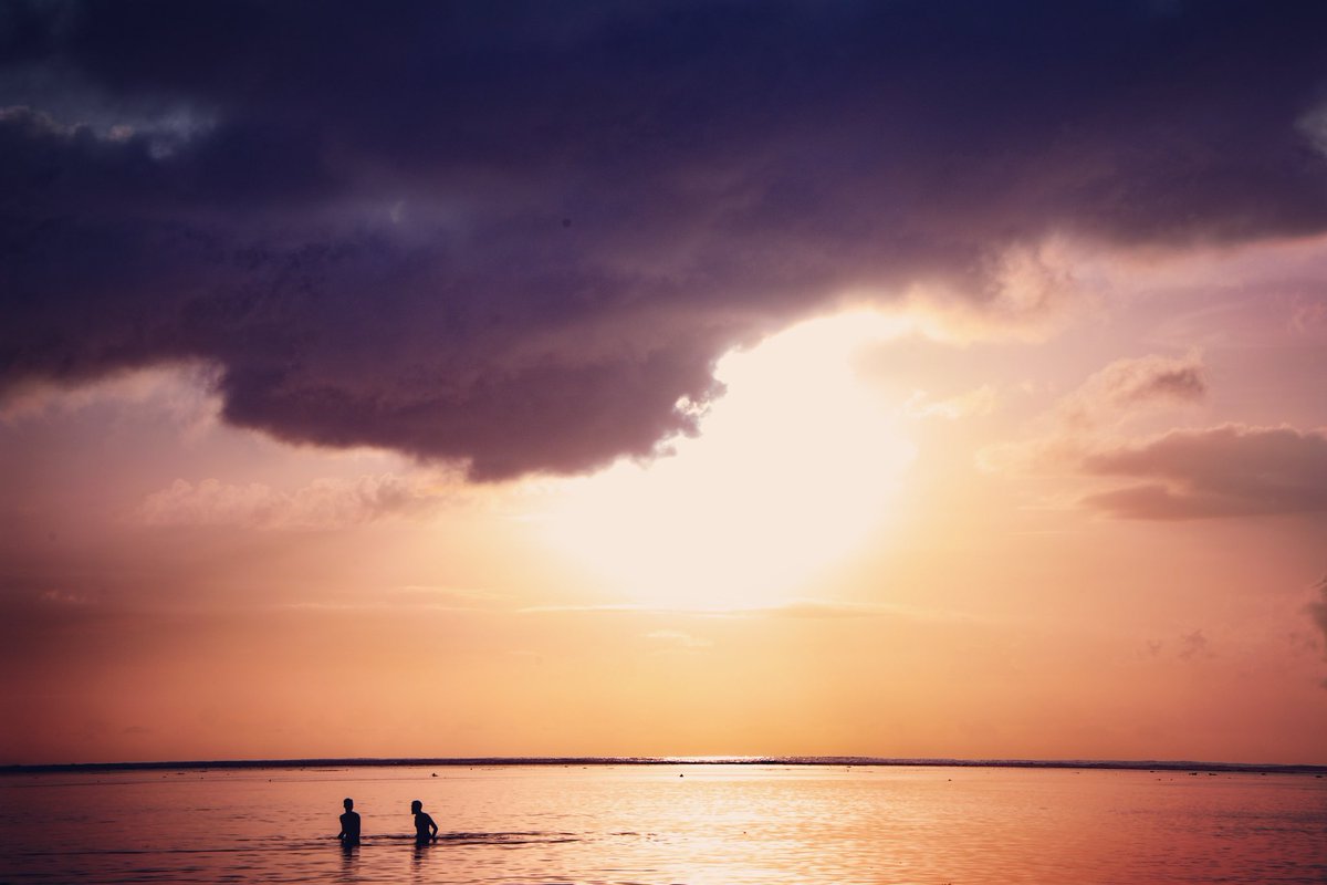 didunn1's tweet photo. @VisualsbySauter Sunset Le Morne Mauritius 😍 https://t.co/qLjhtVh62p