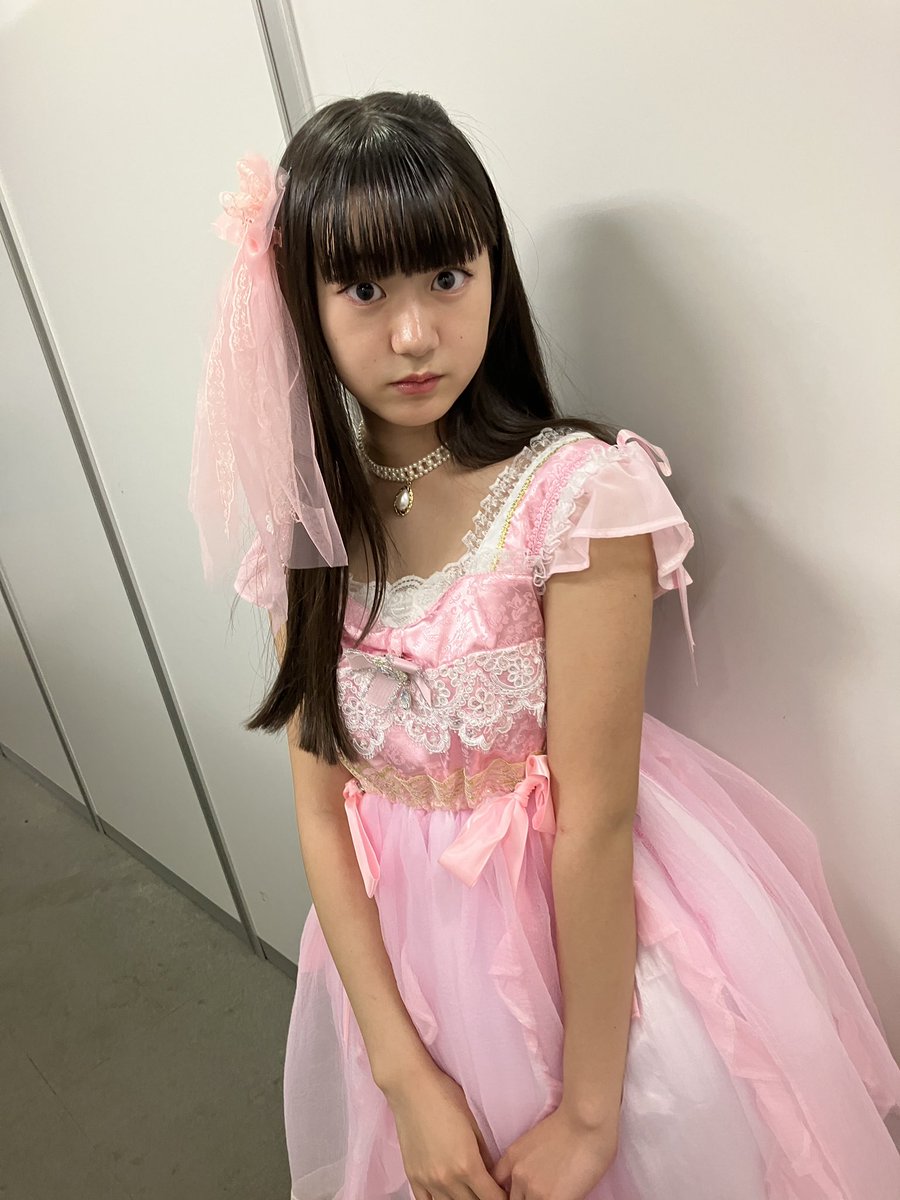 ToAToA_tw's tweet photo. 今日のファッションショーではPrettyDaysさんの衣装を着させて頂きました❤️
とっても可愛いピンクの衣装ありがとうございました😊
#PrettyDays #アイゲキ https://t.co/3gd3OJA5QO