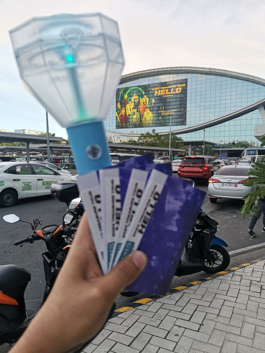 IdontmindButido's tweet photo. Treasure Day 1 Add Show in Manila See you Team Day 1 and Day 2! #teumes #TREASUREinManila #TREASURE_HELLO_IN_MANILA #treasureFanClub #TreasureGenSale #teumesph https://t.co/b4V5t4yziB