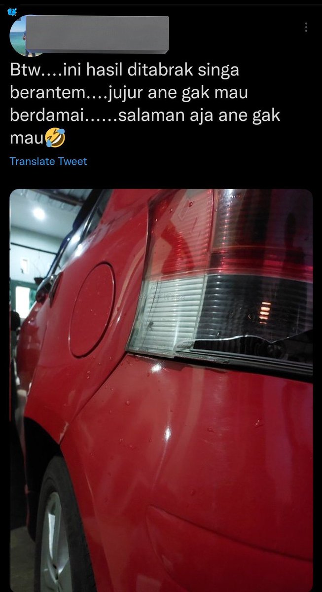 AREAJULID's tweet photo. Dis! Siapa juga yang mau salaman sama s1ngaaaa selain pacarnya tiara android bgggg 😭 https://t.co/JDOlRxecJW