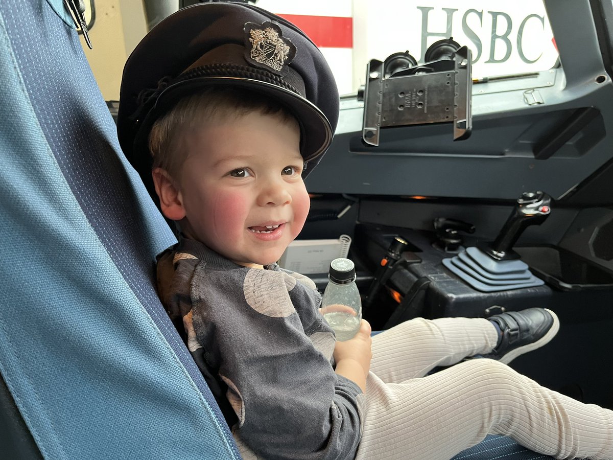 Tat11's tweet photo. @British_Airways Lovely crew on the 7:35 EDI-LHR this morning gave my son a special treat - I don’t think the smile has stopped since. Thank you very much! https://t.co/Yo39WY503d