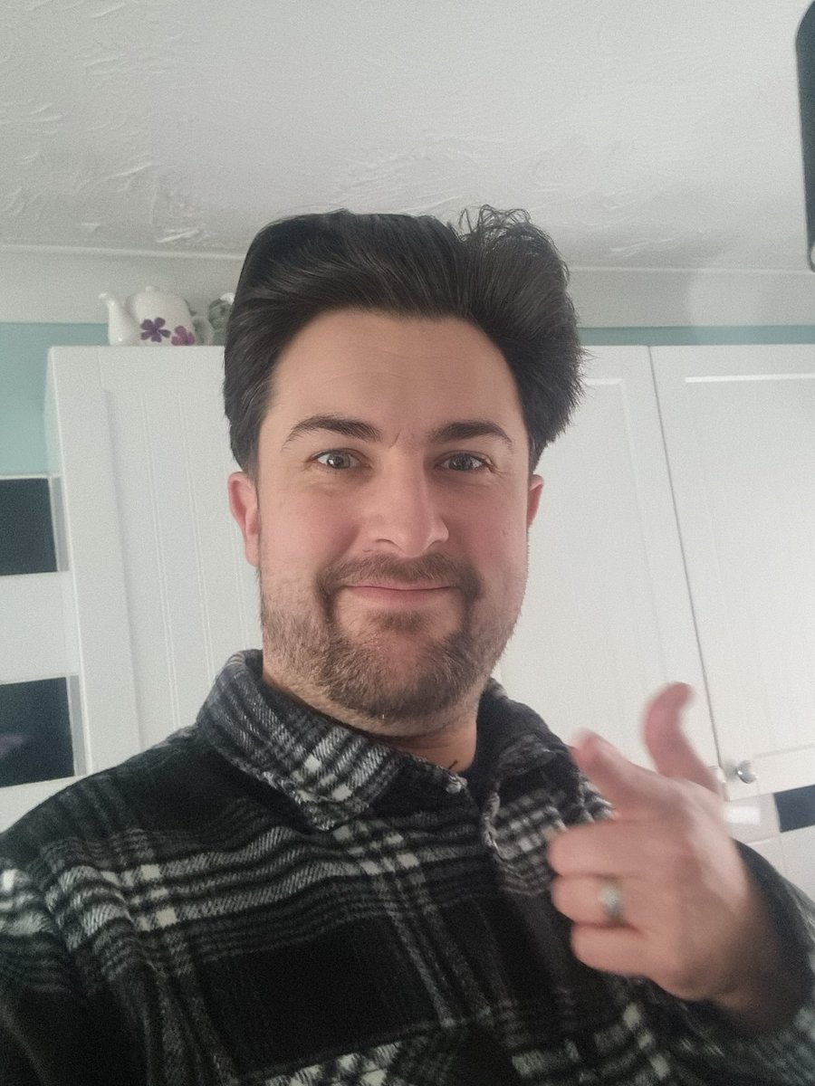 PoshRambo's tweet photo. Guess whose back, back again. I'm covid free, tell a friend! 

I'm back tonight streaming. Ready to smash it out in Al Mazzy! 

See you at 8pm for the Rambos Return, ready to continue #GRNDSZN for the @EasternMediaGG content team! 

#HCMH 
#RambosReturn https://t.co/cCswTErUoa