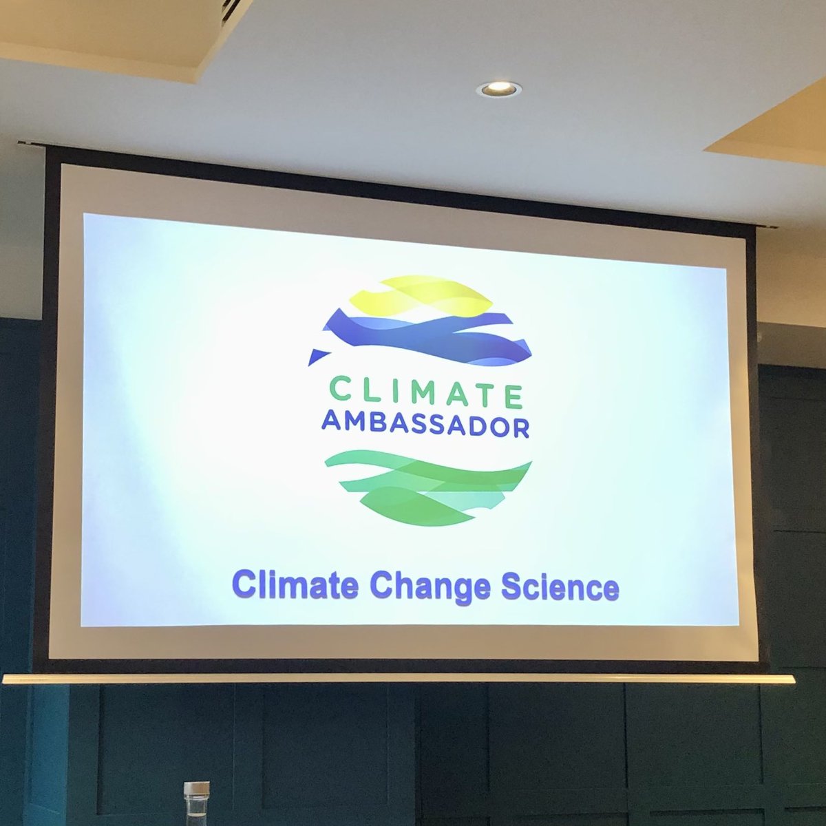 Ecomomics_ie's tweet image. #trainingday #climateambassadors @climate_ambass