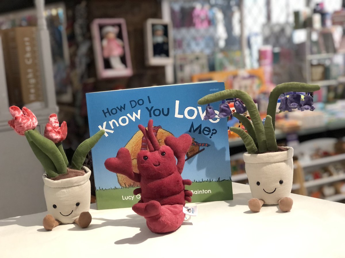 RainbowsDragons's tweet photo. Gift ideas for Valentine’s Day ❤️
#rainbowsanddragonsabergele #shoplocal #ShopHeartfully @lucyowenwales https://t.co/wsA6AMrbzH